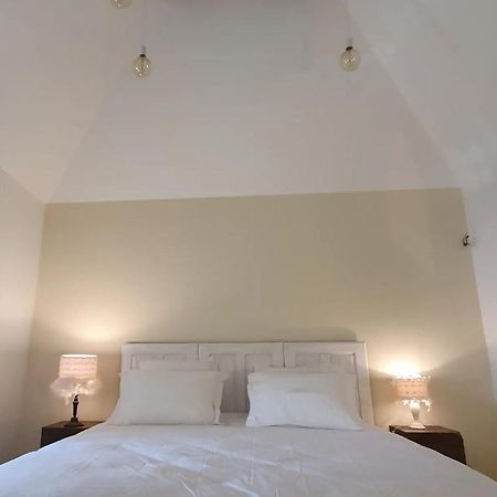 Les Pierres Lotoises - Chambre Dhotes Le Pigeonnier Reilhaguet Exteriör bild