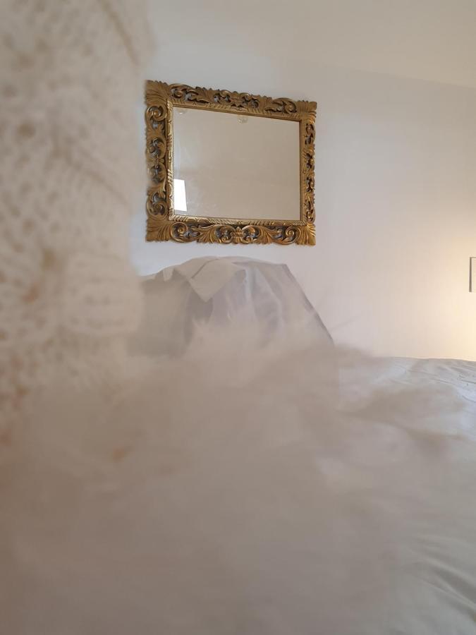 Les Pierres Lotoises - Chambre Dhotes Le Pigeonnier Reilhaguet Exteriör bild